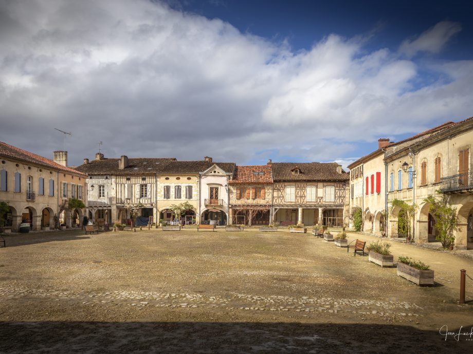 la place [La Bastide d'Armagnac]