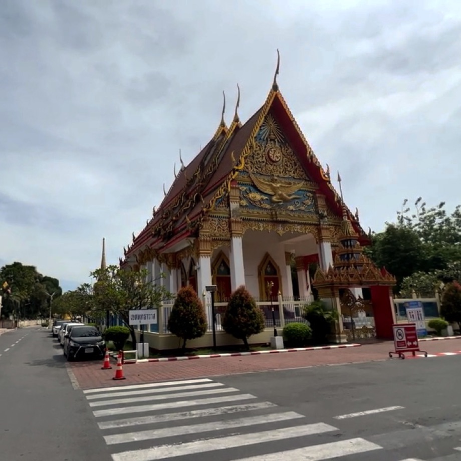 Le Wat Mongkhon Nimit