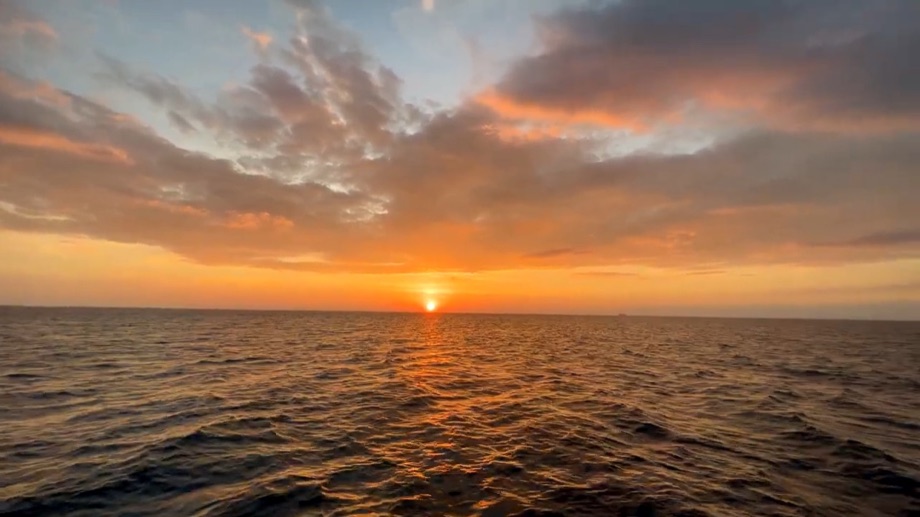 Coucher de soleil sur la mer d'Andaman